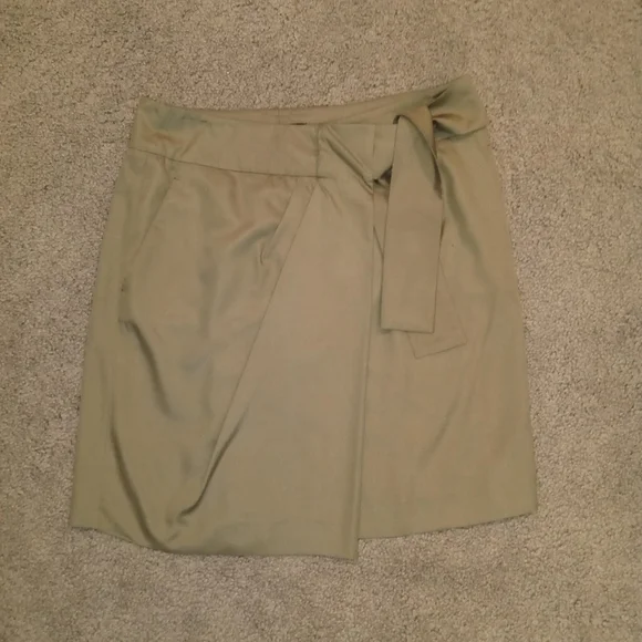 Gucci 100% Silk Olive Green Wrap Tie Mini Dress Skirt sz 42 - Picture 4 of 8